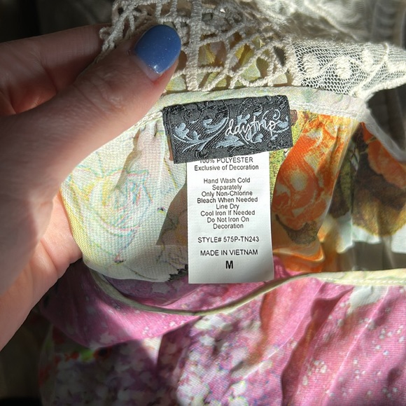 Daytrip Spring top - Picture 5 of 5